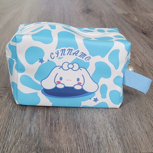 Sanrio Inspired Blue and White Cinnamoroll Cosmetic Bag - Picture 2 of 6